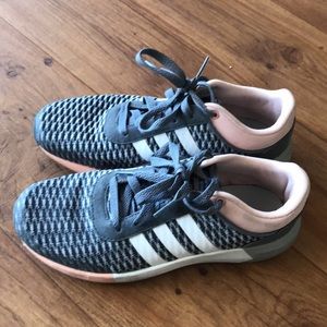 Adidas cloud foam women’s